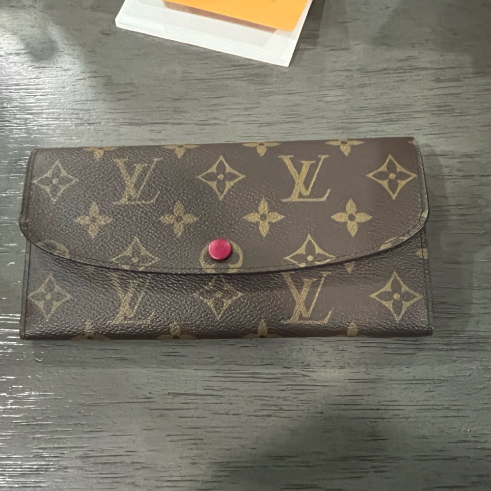 Louis Vuitton Emilie wallet NIB
